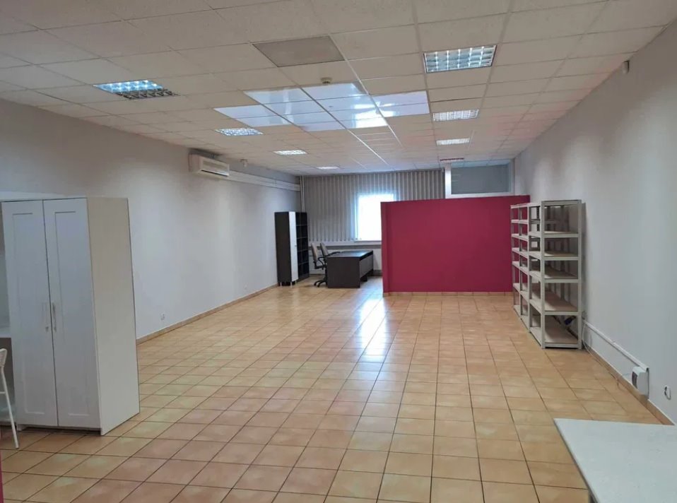 Lokal użytkowy 243 m2 z dużym parkingiem i adaptacją Toruń, Bielany  243m2 Foto 1