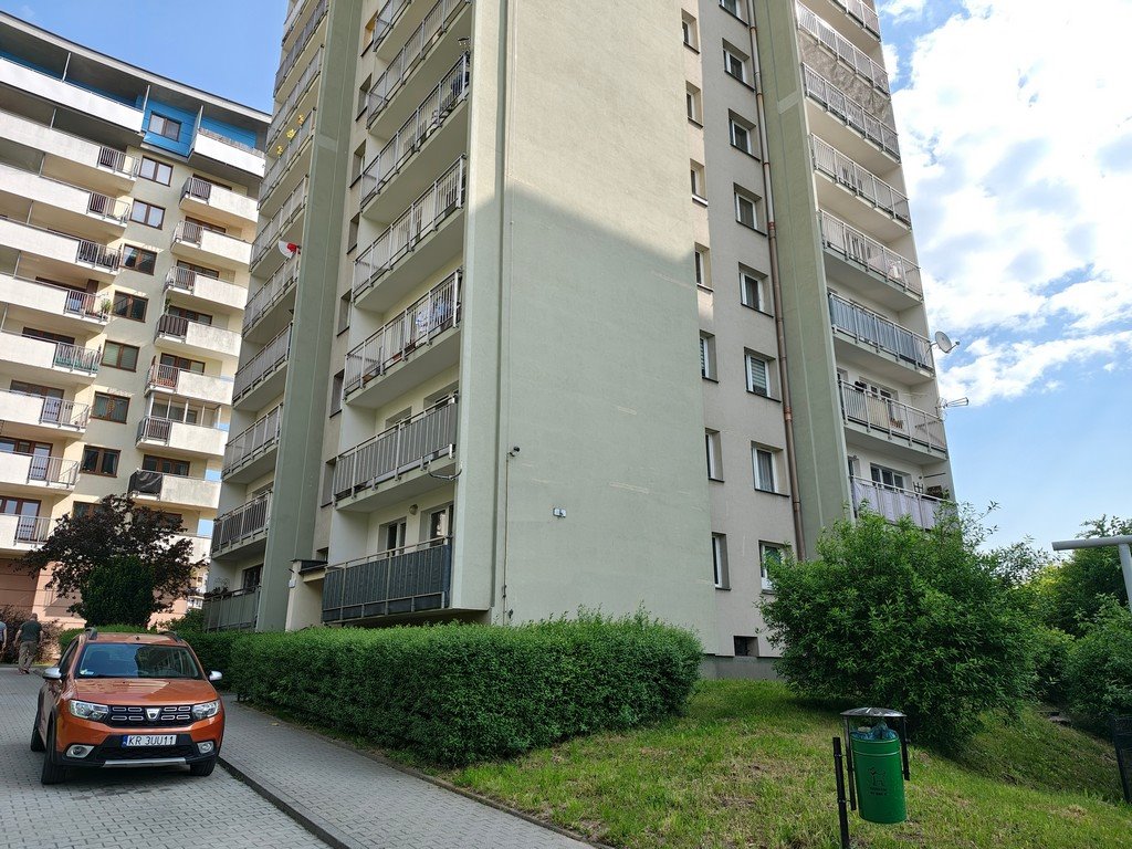 Polecam widokowe 3-pokojowe mieszkanie z loggią i ogrodzonym terenem Kraków, Bieżanów-Prokocim, Na Kozłówce, Facimiech  48m2 Foto 1
