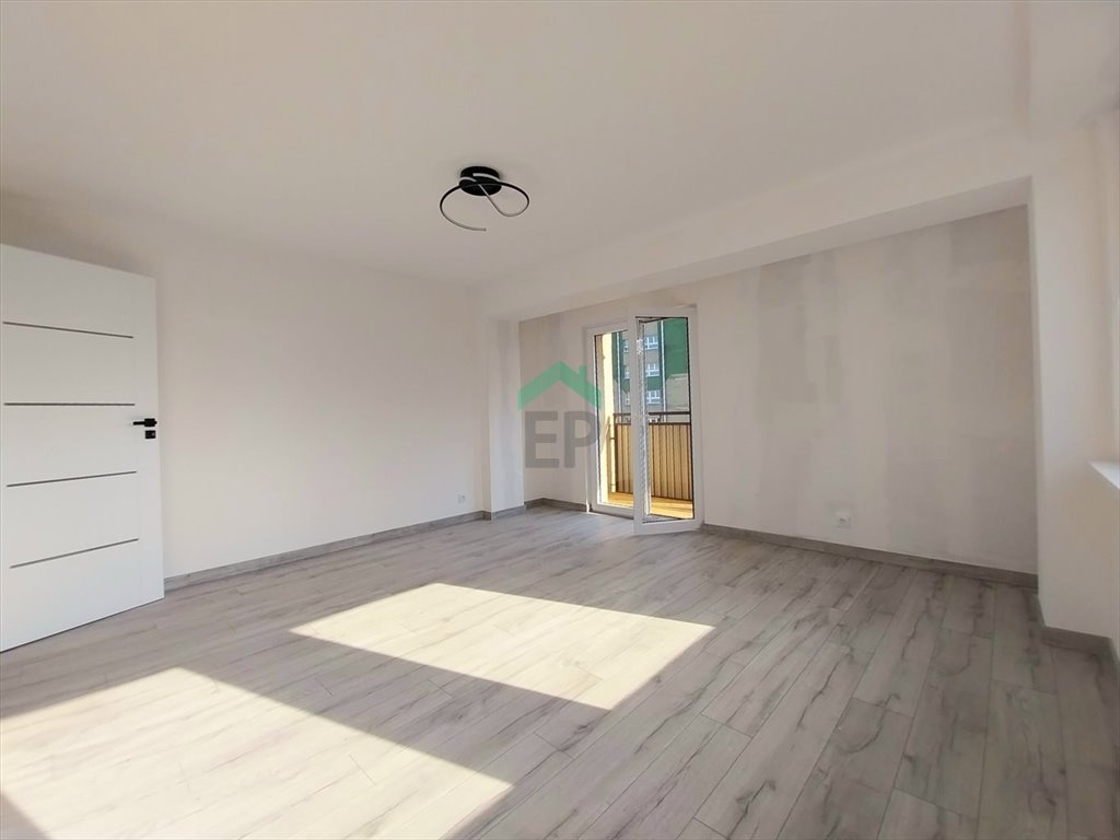 Mieszkanie dwupokojowe na sprzedaż Częstochowa, Tysiąclecie  47m2 Foto 1