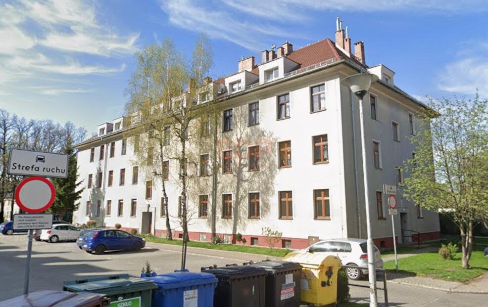 Mieszkanie trzypokojowe na sprzedaż Świdnica, Ułańska  74m2 Foto 1