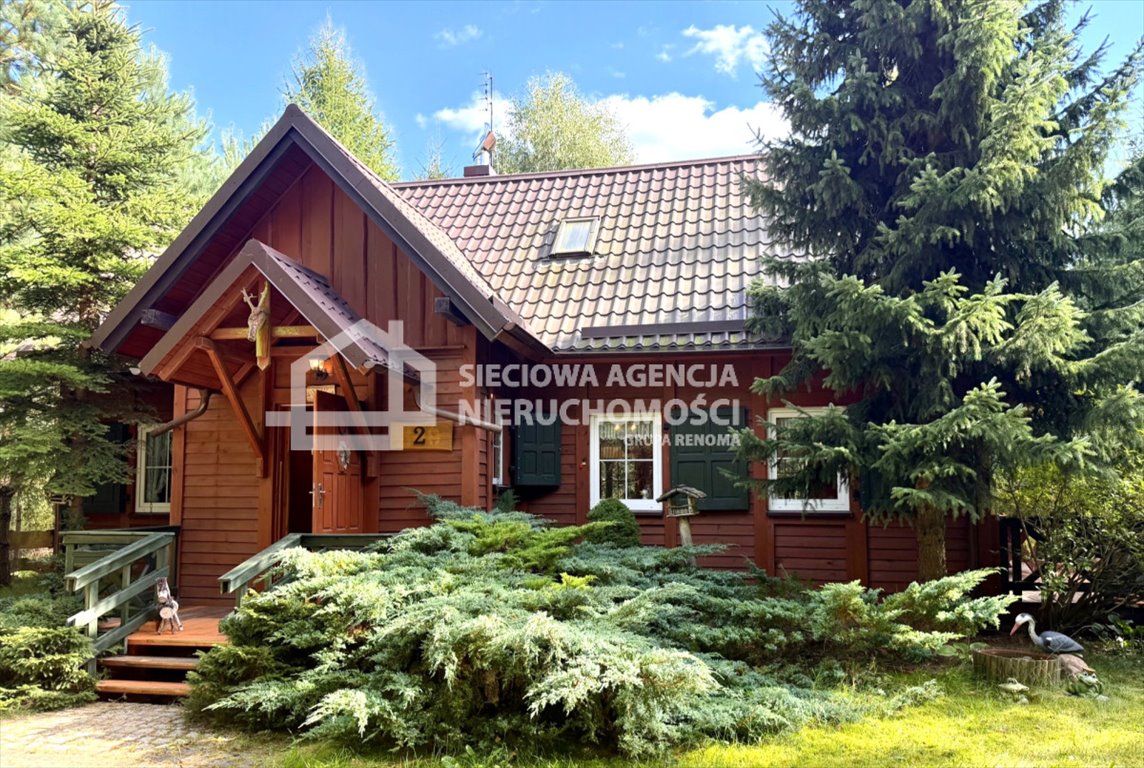 Urokliwy dom 150 m² w Kaszubach z ręcznie wykonanymi detalami - polecam!: Sikorzyno