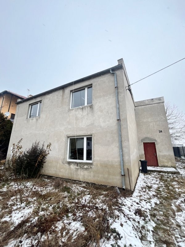 Dom do remontu w Lewinie Brzeskim, 155 m², 5,5 ara Grodków  155m2 Foto 1