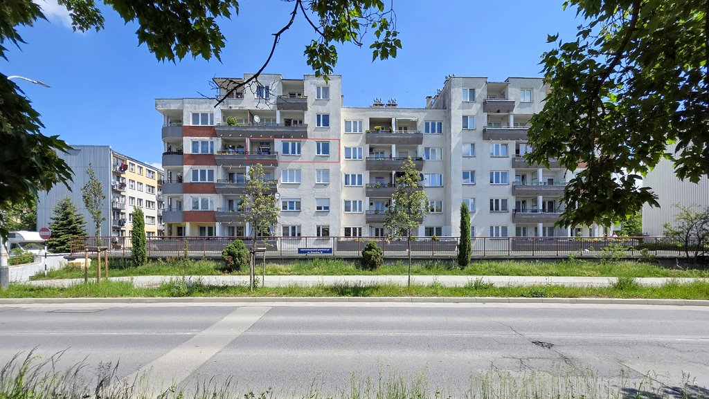 Na sprzedaż 2-pokojowe mieszkanie z balkonem i potencjałem inwestycyjnym Stalowa Wola, Wojska Polskiego  54m2 Foto 1