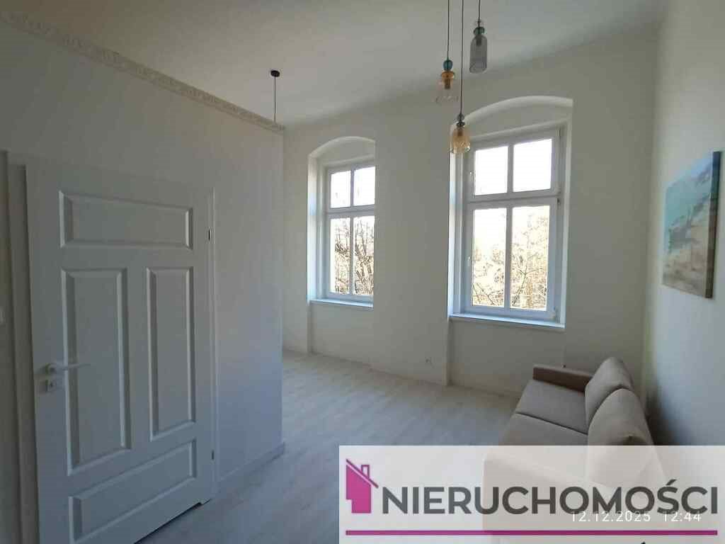 Atrakcyjne 30 m2 w centrum Świdnicy z podwórkiem Świdnica  30m2 Foto 1