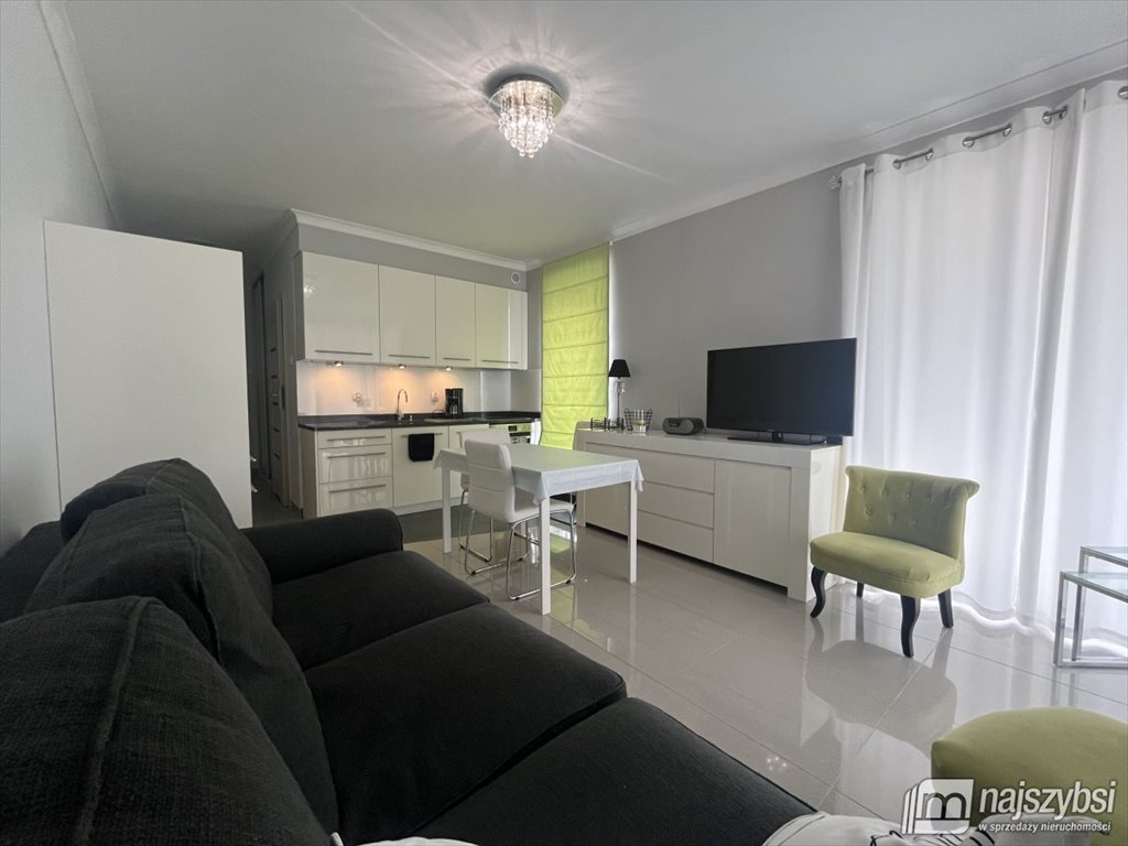 Nowoczesny apartament nad morzem, balkon, garaż, 3 min do plaży Świnoujście, Nadmorska  54m2 Foto 1