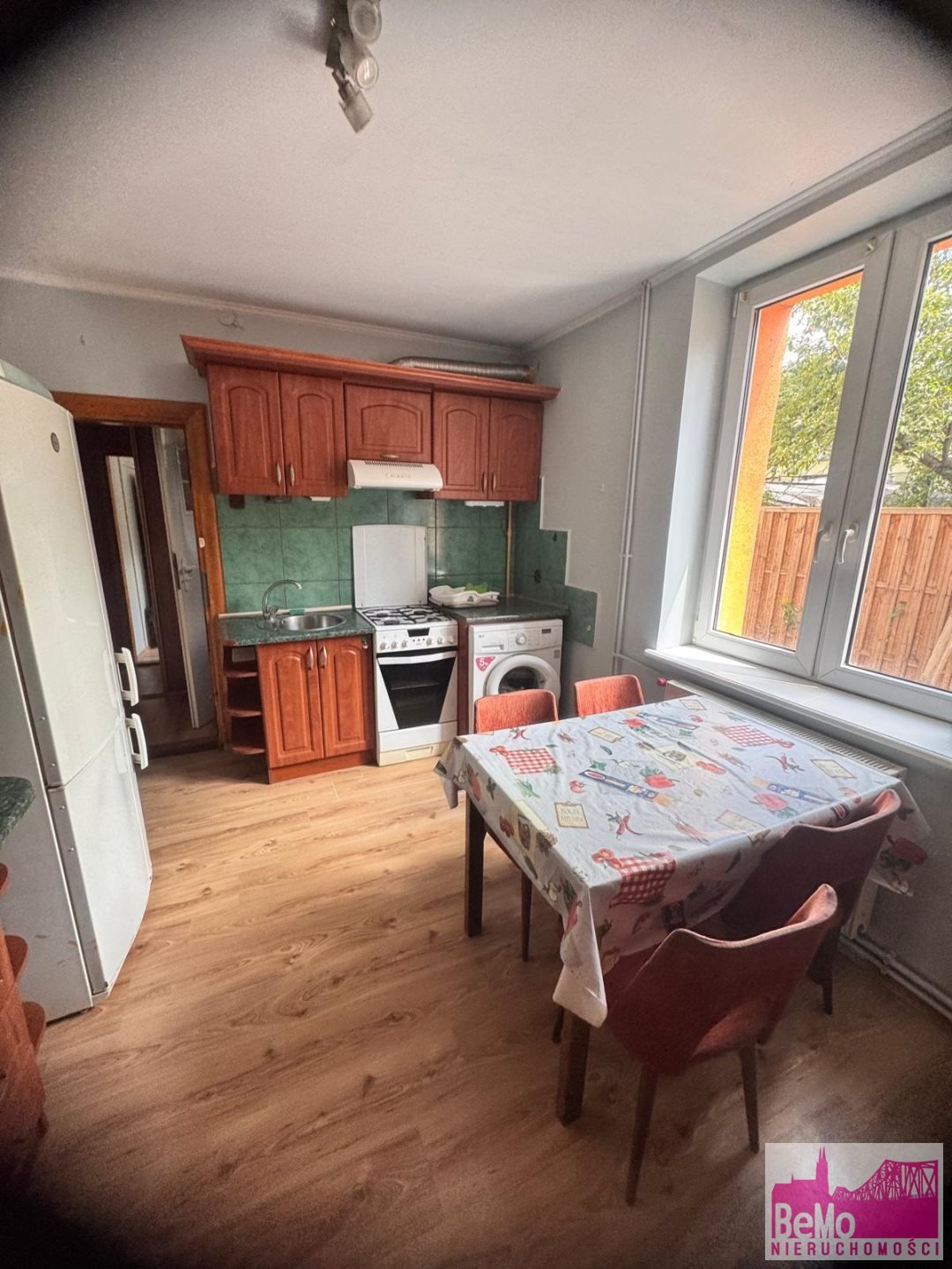 Wynajem domu dla 10 osób, 4 pokoje, ogrodzony teren Włocławek, Zazamcze  110m2 Foto 1