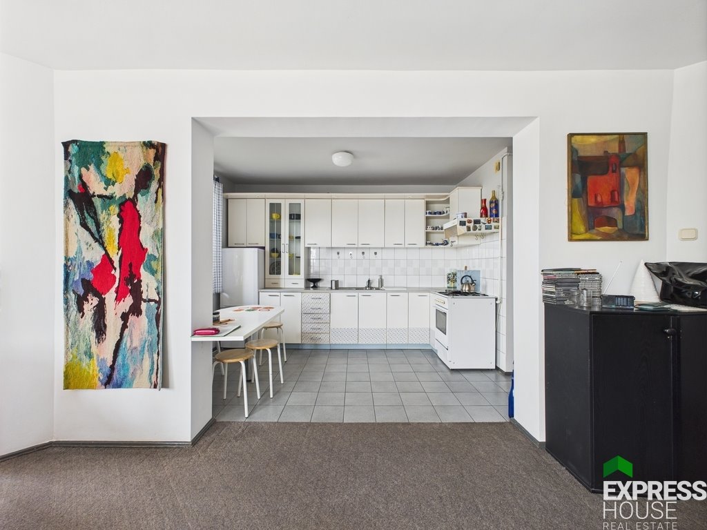 Mieszkanie czteropokojowe  na sprzedaż Białystok, Zielone Wzgórza, Zielonogórska  84m2 Foto 1