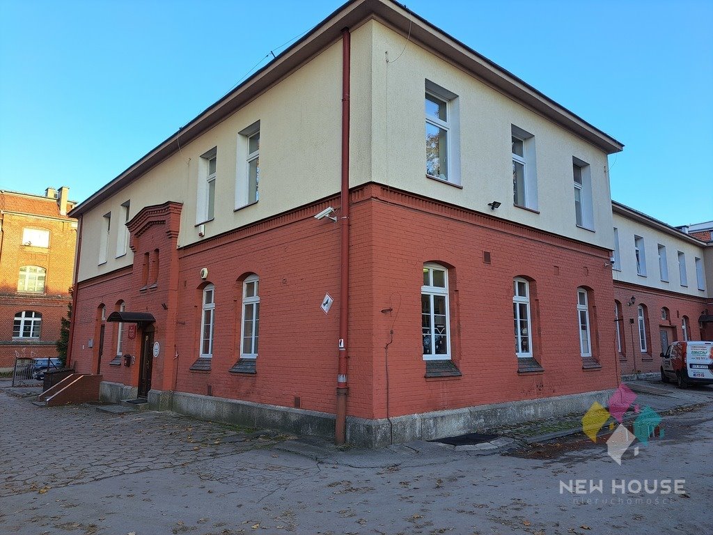 Wynajem lokalu 110 m2 w odrestaurowanej kamienicy z możliwością aranżacji Olsztyn, Jacka Kuronia  110m2 Foto 1
