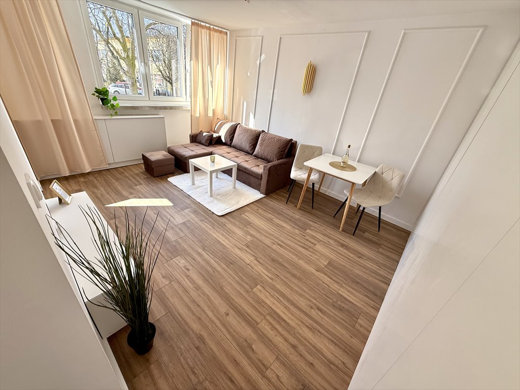 Mieszkanie dwupokojowe na sprzedaż Łódź, Górna, Dąbrowa, Deotymy 12  40m2 Foto 1