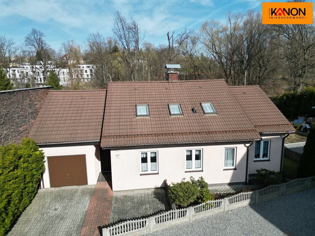 Przestronny dom z garażem, tarasem i możliwością poddasza Bielsko-Biała, Kamienica  189m2 Foto 1