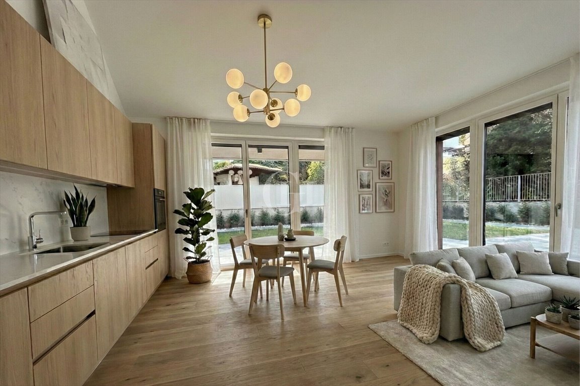Zapraszam do przestronnego 82 m² mieszkania z ogrodem w Rovereto Włochy, Rovereto  82m2 Foto 1