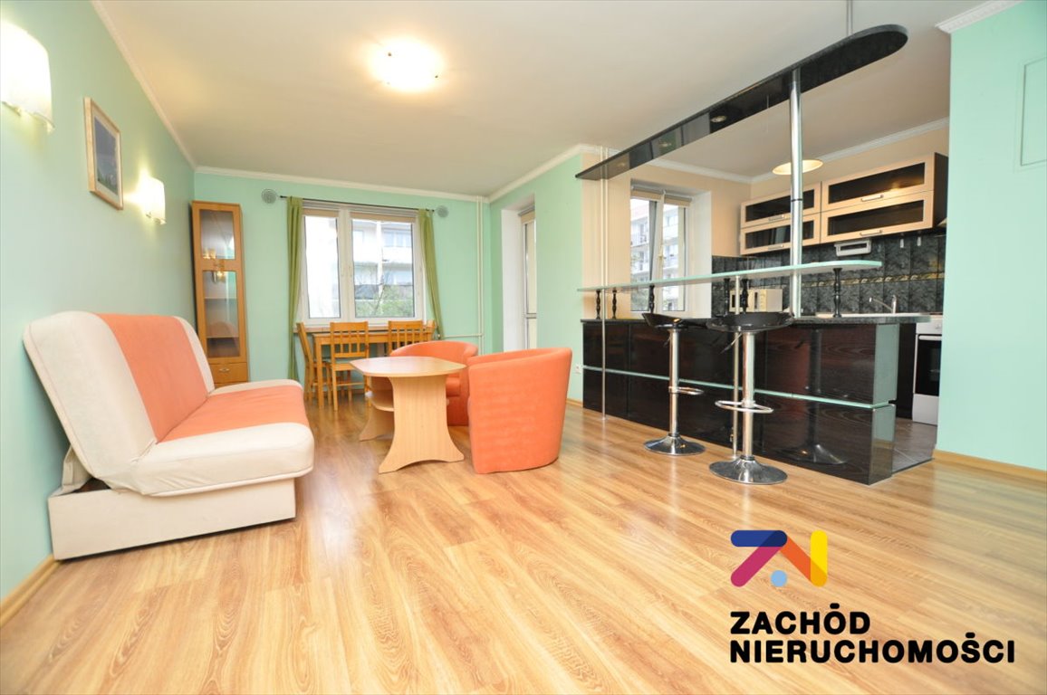 Kawalerka na sprzedaż Zielona Góra, Osiedle Zdrojowe  34m2 Foto 1