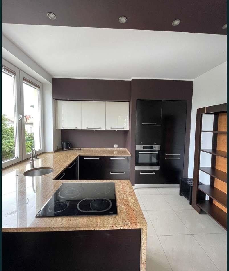 Komfortowe 2-pokojowe mieszkanie z balkonem i komórką Józefosław  59m2 Foto 1