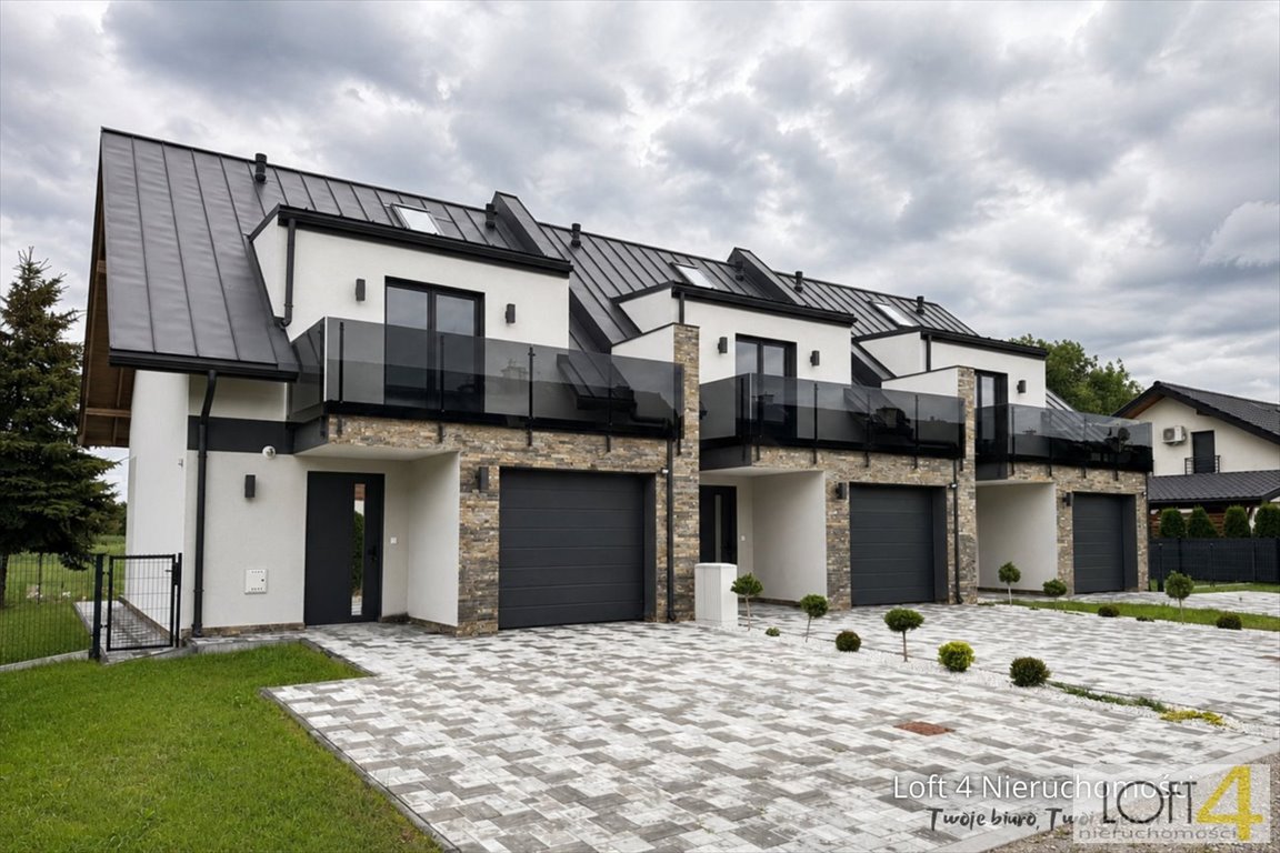 Polecam dom szeregowy 114 m² z garażem i nowoczesnymi rozwiązaniami Chełmiec  112m2 Foto 1