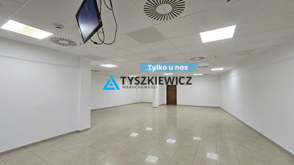 Przestronny lokal na parterze w centrum Gdyni z dużymi witrynami Gdynia, Śródmieście, Starowiejska  120m2 Foto 1