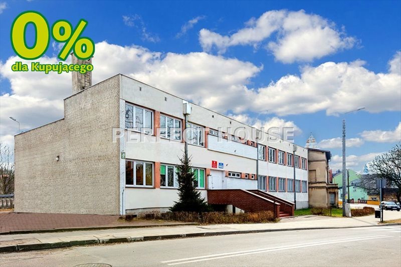 Gryfice: Biura, garaże, parking, działka 1250 m².: Gryfice