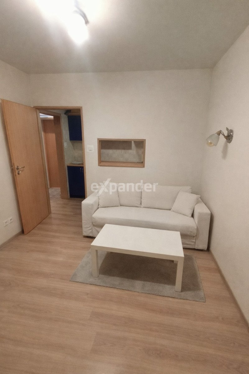 Przytulne 40 m² w centrum Częstochowy z zielonym otoczeniem Częstochowa, Feliksa Nowowiejskiego  40m2 Foto 1