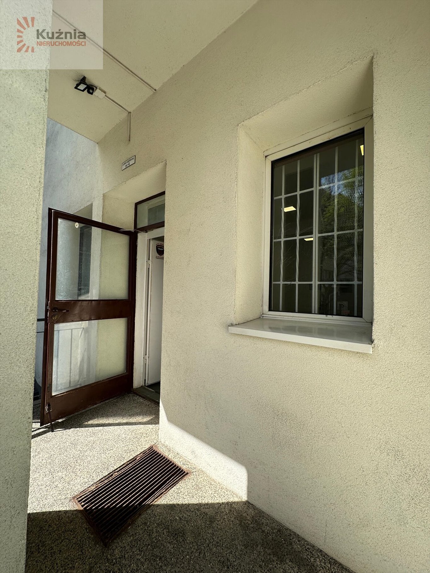 Lokal usługowo-handlowy 35 m² (wysoki, 3,20 m) w Warszawie Warszawa, Mokotów, Wałbrzyska  35m2 Foto 1
