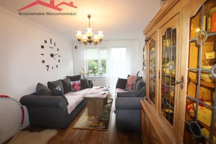 Mieszkanie trzypokojowe na sprzedaż Krosno, Markiewicza  49m2 Foto 1