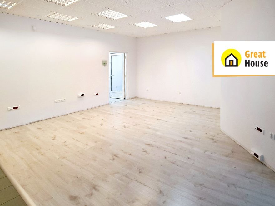 Lokal użytkowy 138 m² z witryną, klimatyzacją i parkingiem Kielce  138m2 Foto 1