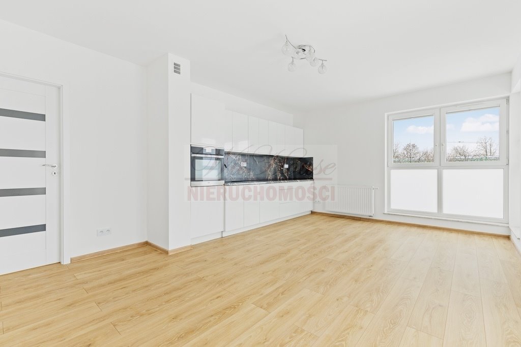 Do sprzedania nowe 4-pokoje z ogródkiem 155 m² w Duchnicach Ożarów Mazowiecki, Ożarowska  79m2 Foto 1