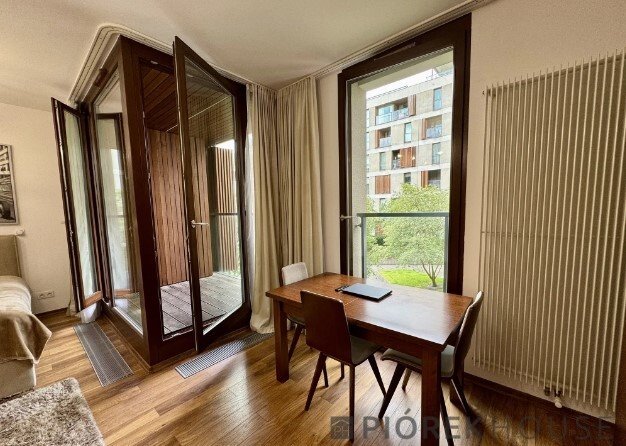 Na sprzedaż przestronne 33,9 m² mieszkanie z loggią w Warszawie Warszawa, Wola, Kolejowa  34m2 Foto 1