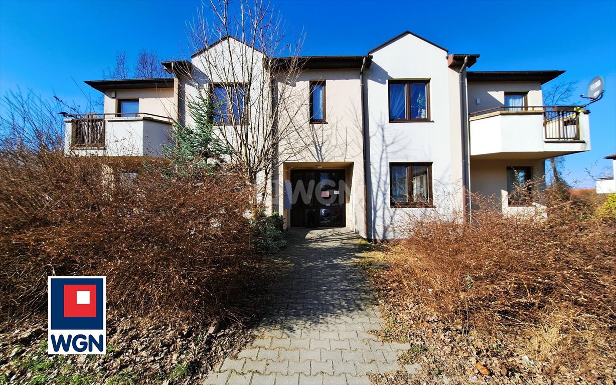 Wielorodzinny budynek z 8 wynajętymi mieszkaniami - polecam Częstochowa, Lisiniec, Giżycka  467m2 Foto 1