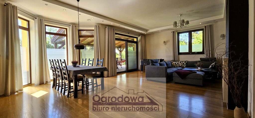 Do sprzedania energooszczędny dom 267 m² z tarasem 53 m² w Łomiankach Sadowa  267m2 Foto 1