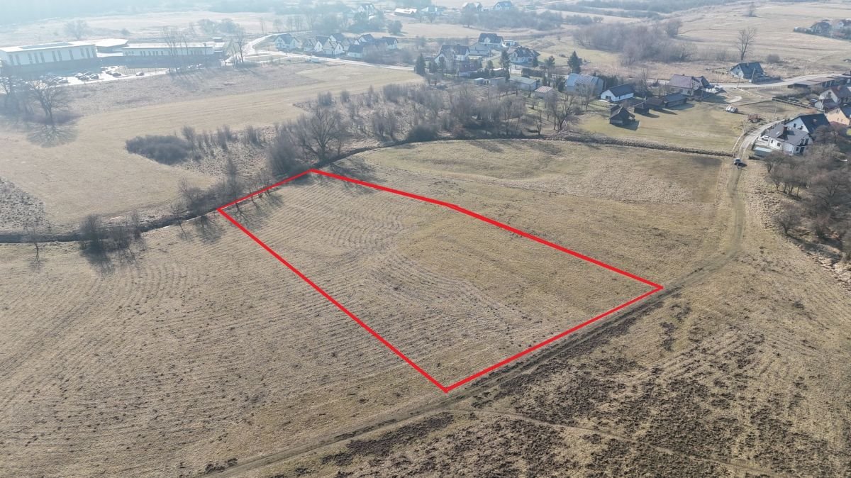 Działka 5699 m² w Piaskach, blisko szkoły i terenów budowlanych Niepołomice, Piaski  5 699m2 Foto 1