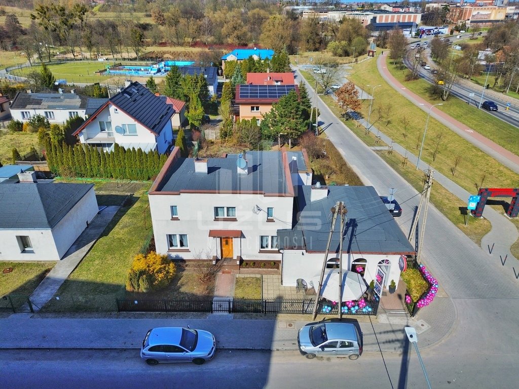 Dom z lokalem handlowym 180 m2, ogrzewanie gazowe i ekogroszek Starogard Gdański, ks. Piotra Ściegiennego  180m2 Foto 1