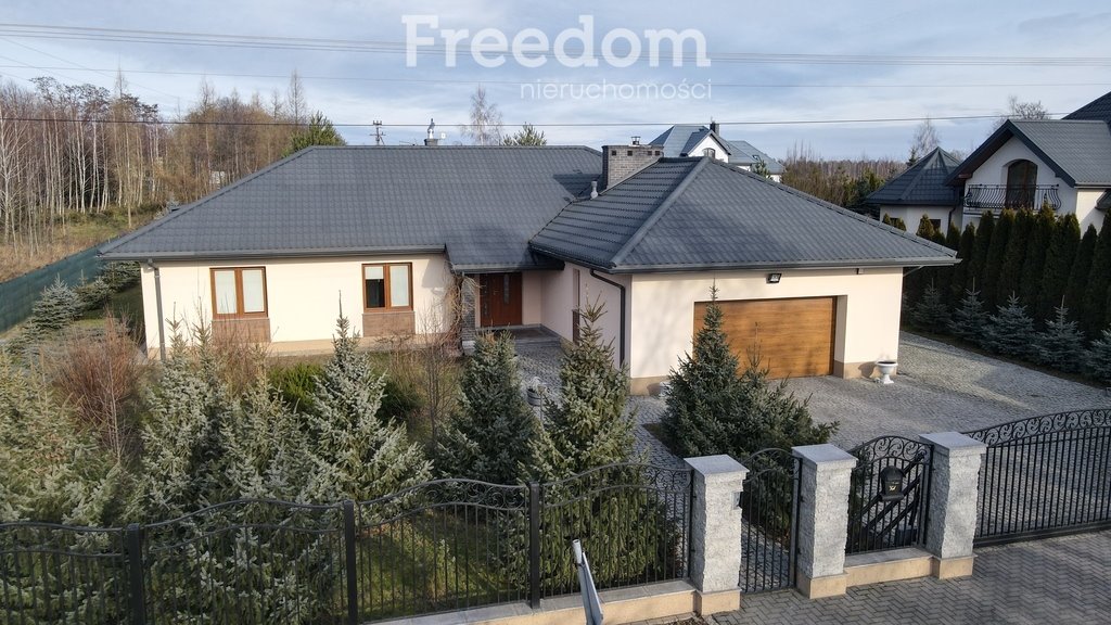 Dom na sprzedaż Styrzyniec, Dworska  268m2 Foto 1