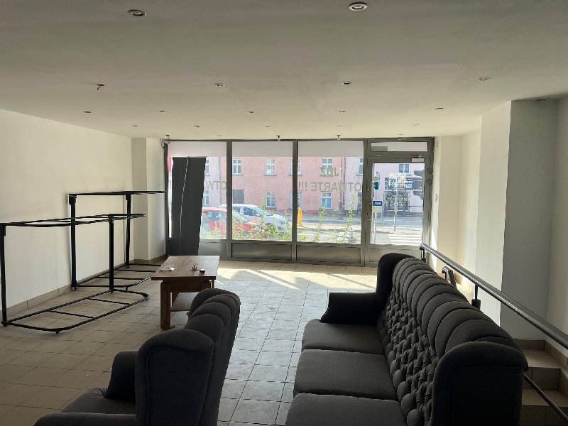 Lokal użytkowy 55 m2 z witrynami, parking, Centrum Częstochowa, Centrum  55m2 Foto 1