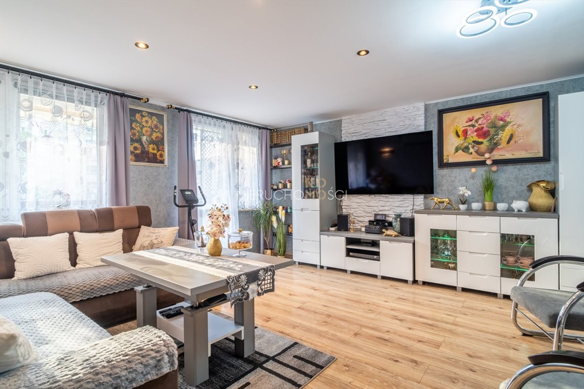 Przestronne 3-pokojowe mieszkanie z loggią, remont, klimatyzacja Wrocław, Krzyki, Gaj  63m2 Foto 1