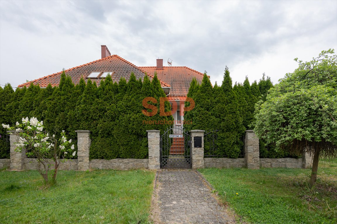 Zapraszam do domu 159,5 m² w Brzeg Dolny z kominkiem i garażem Brzeg Dolny, Sportowa  160m2 Foto 1
