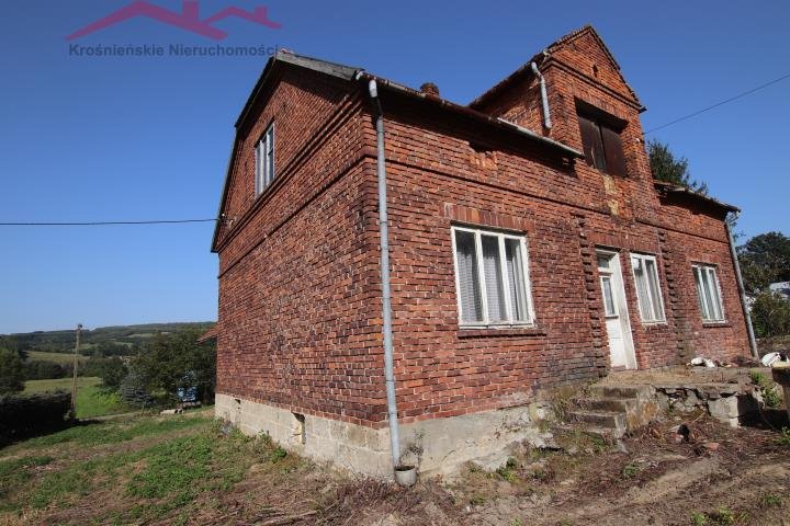 Zapraszam do domu z potencjałem w Lutczy z pięknym widokiem Lutcza  88m2 Foto 1