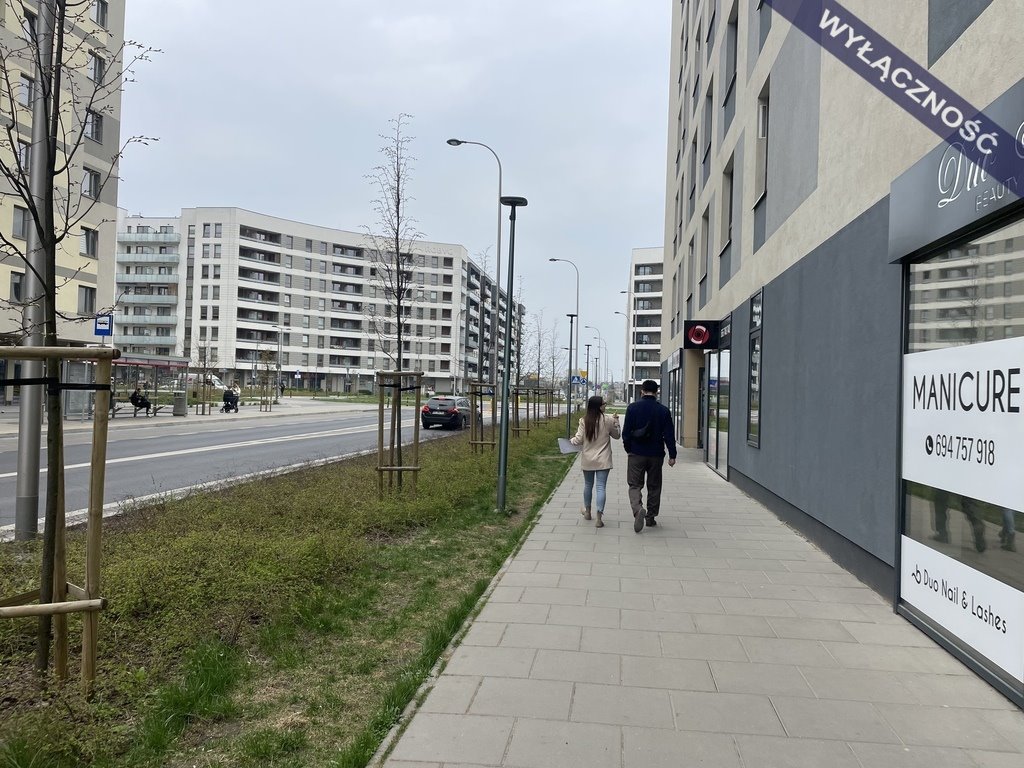 Atrakcyjny lokal 65 m2 z witrynami, Ursus, dostępny od zaraz Warszawa, Ursus, Szamoty  65m2 Foto 1