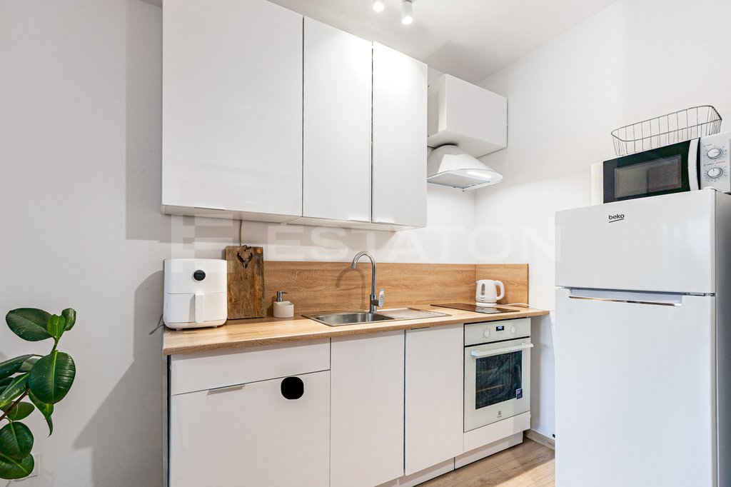 Kawalerka z balkonem, parking i komórka w nowym bloku Rzeszów, Staroniwska  25m2 Foto 1