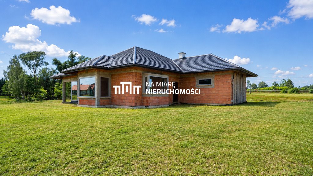 Nowoczesny dom 228 m² z dużymi przeszkleniami i garażem Dębina  228m2 Foto 1