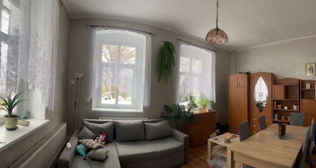 Zapraszam do obejrzenia 107 m² z dużym potencjałem inwestycyjnym Leśna  107m2 Foto 1