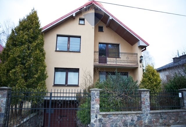 Wynajem domu 240 m2 z ogrodem, 5 pokoi, nowoczesny Gdynia, Demptowo, Wilcza  240m2 Foto 1