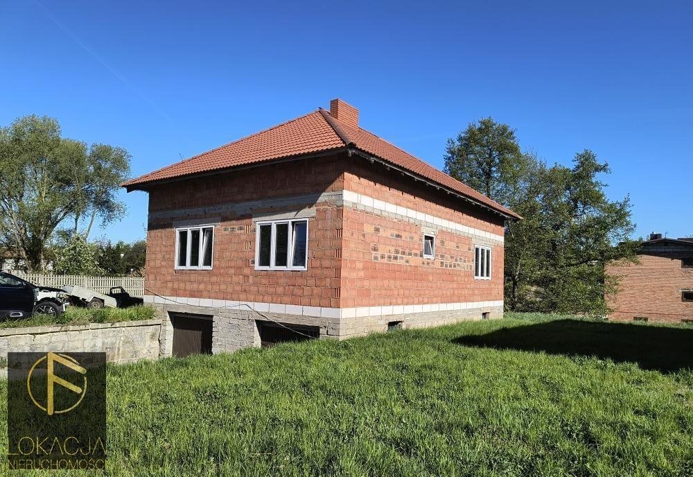 Dom z dużym potencjałem, 95 m2 + poddasze 80 m2, garaże Kalisz  95m2 Foto 1