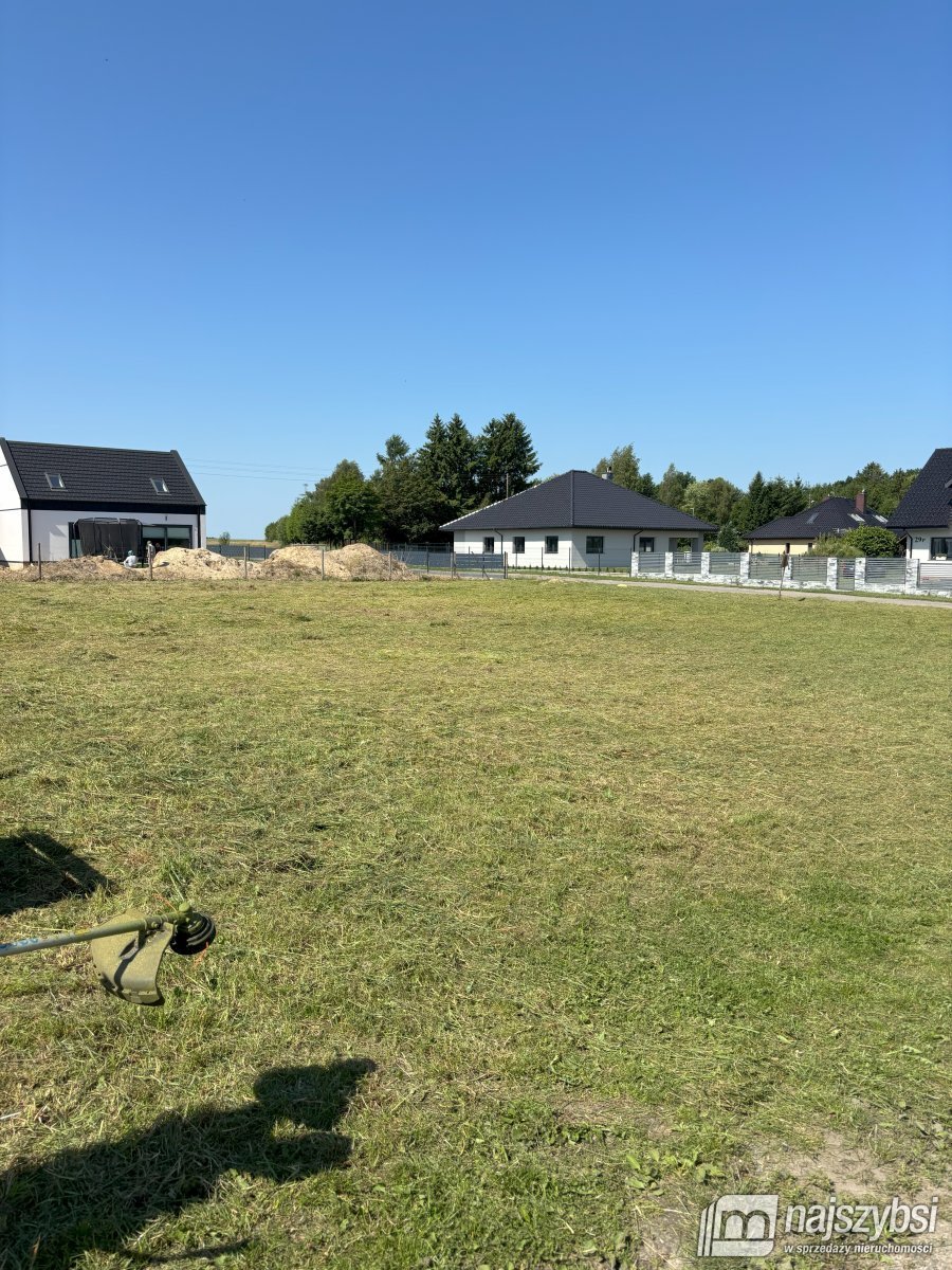 Działka budowlana 1224 m² w spokojnej okolicy z dostępem do mediów Kościuszki, obrzeża  1 224m2 Foto 1