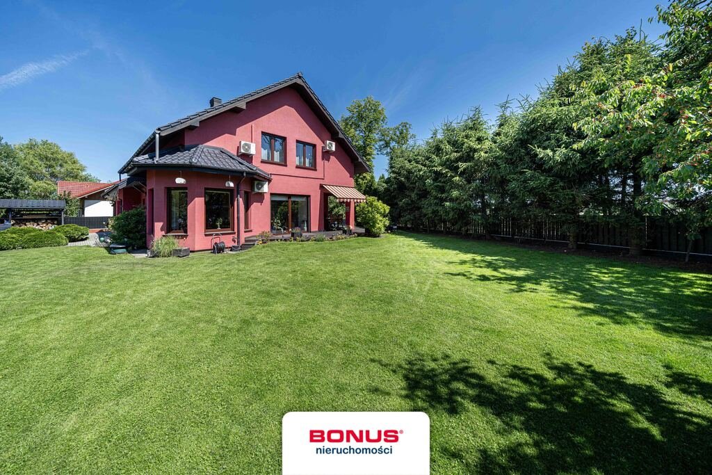 Przestronny dom 240 m² z ogrodem, garażem i tarasem Koninko  240m2 Foto 1