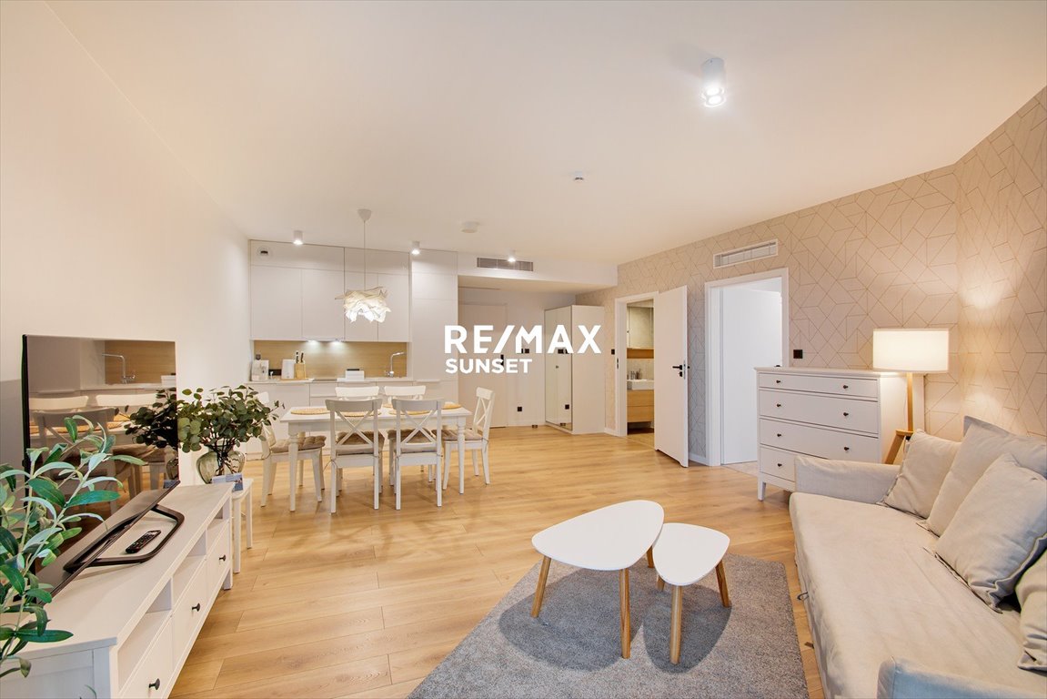 Mieszkanie dwupokojowe na sprzedaż Pobierowo, Mazowiecka 2  55m2 Foto 1