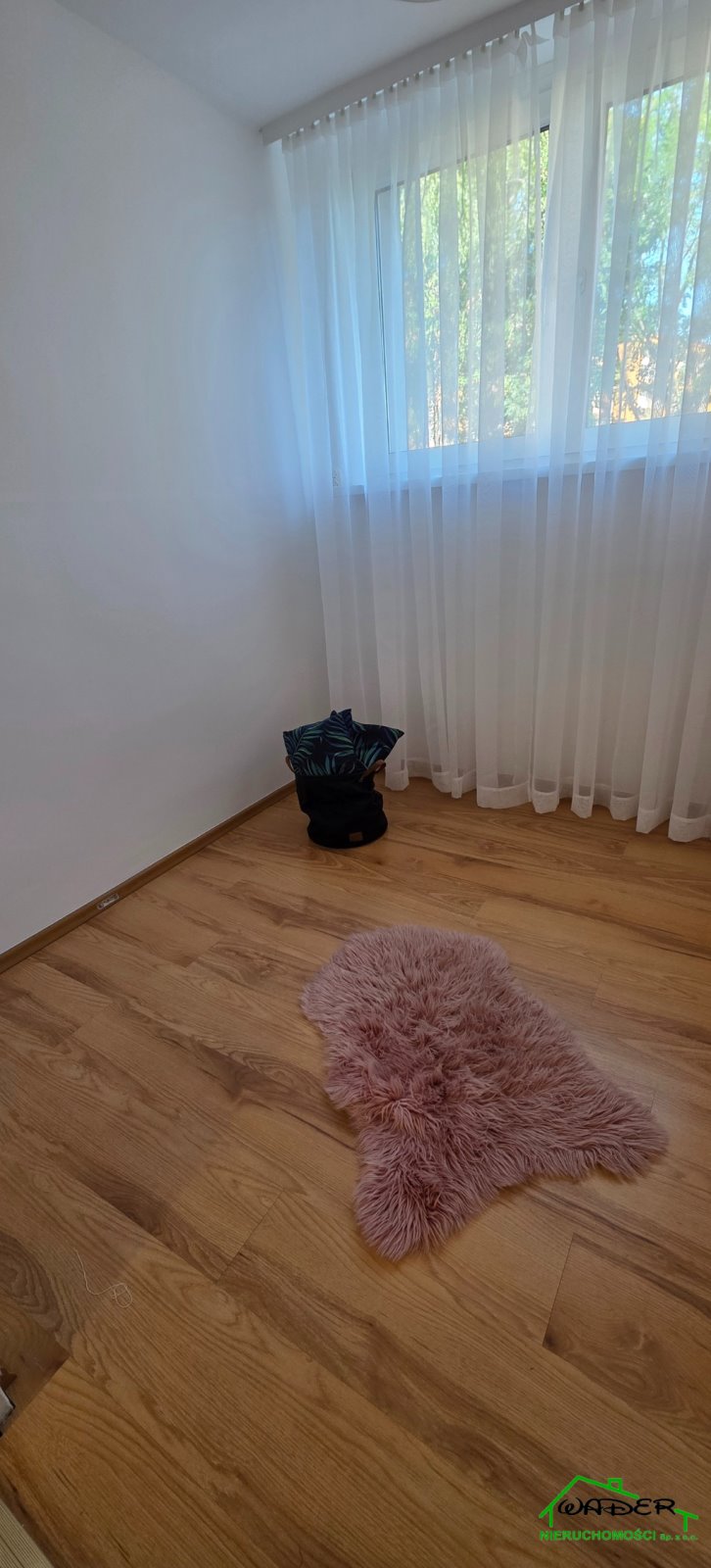 Mieszkanie czteropokojowe  na sprzedaż Tychy  59m2 Foto 1