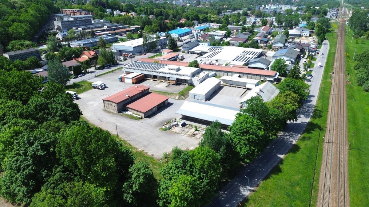 Do sprzedania magazyn 2694 m² z rozbudowaną infrastrukturą: Łańcut: Boczna Kasprowicza