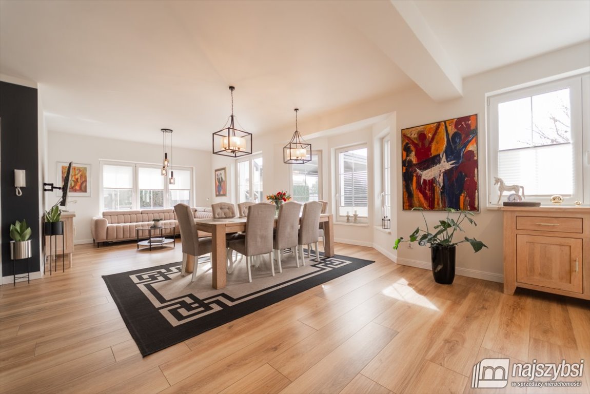 Komfortowy dom 120 m2 z garażem i ogrodem w Krzęcinie Krzęcin  138m2 Foto 1