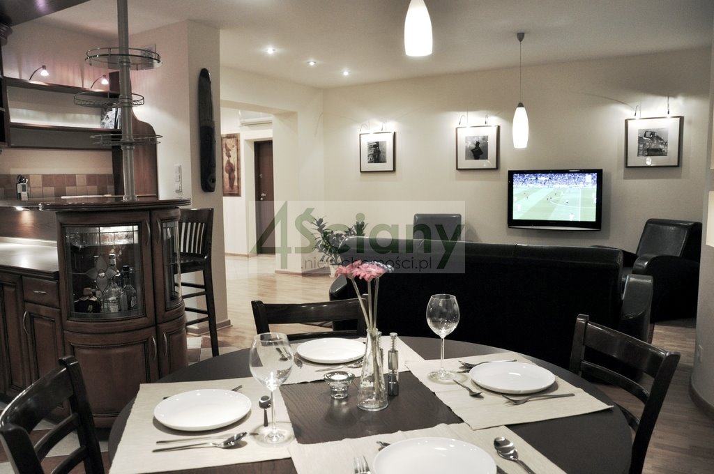 Mieszkanie dwupokojowe na sprzedaż Warszawa, Wola, Leszno  62m2 Foto 1