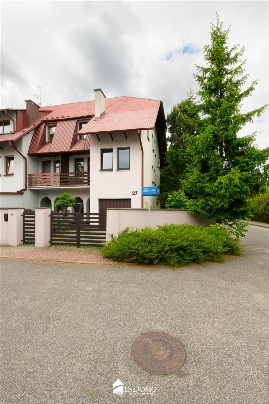 Na sprzedaż przestronny segment narożny z ogrodem i garażem Piotrków Trybunalski  183m2 Foto 1