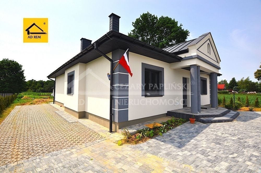 Dom z basenem i domkiem gości na pięknej działce Nałęczów, Wąwozy, Nałęczów  130m2 Foto 1